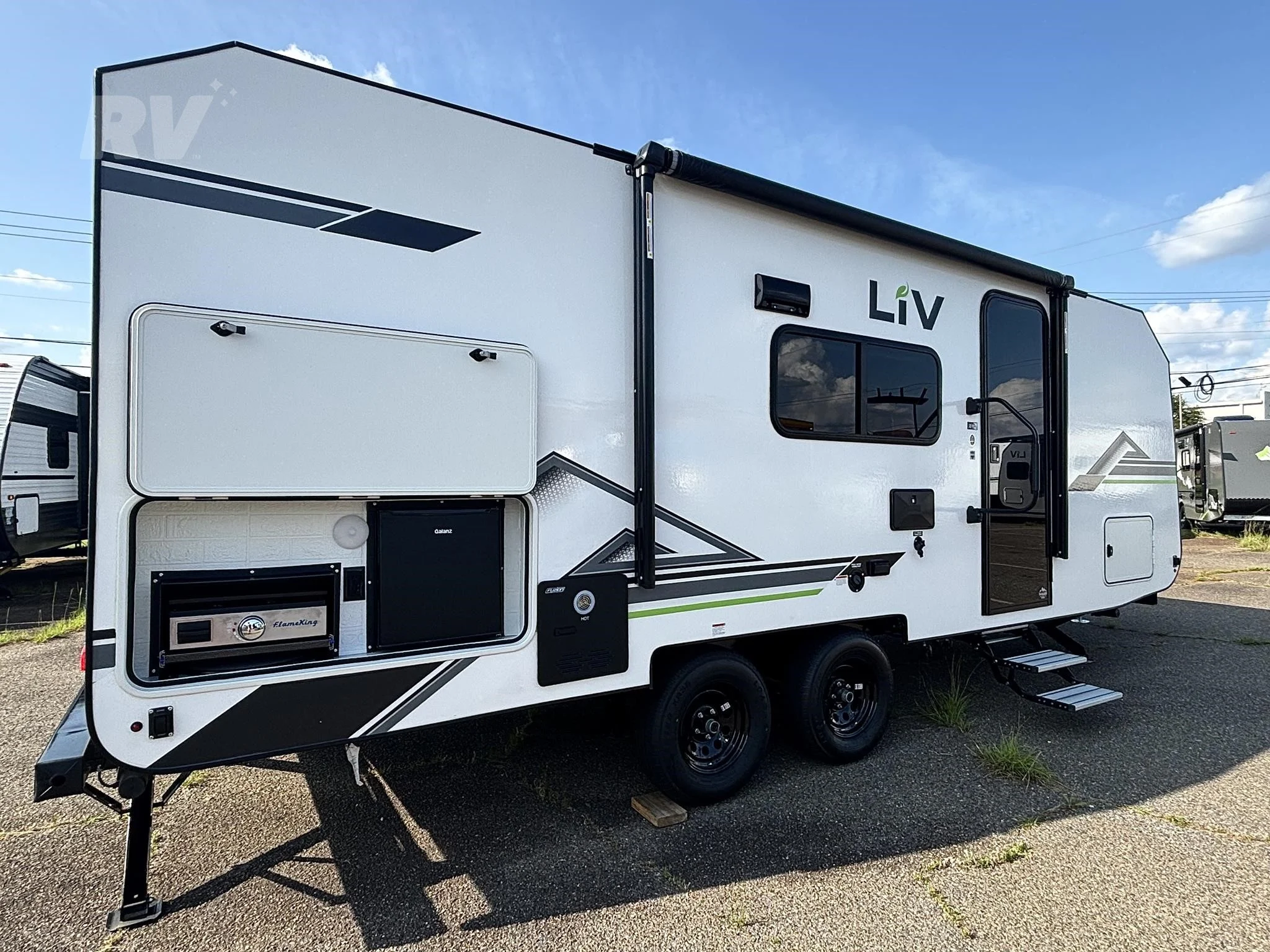 23RBS LIV RV Trailers