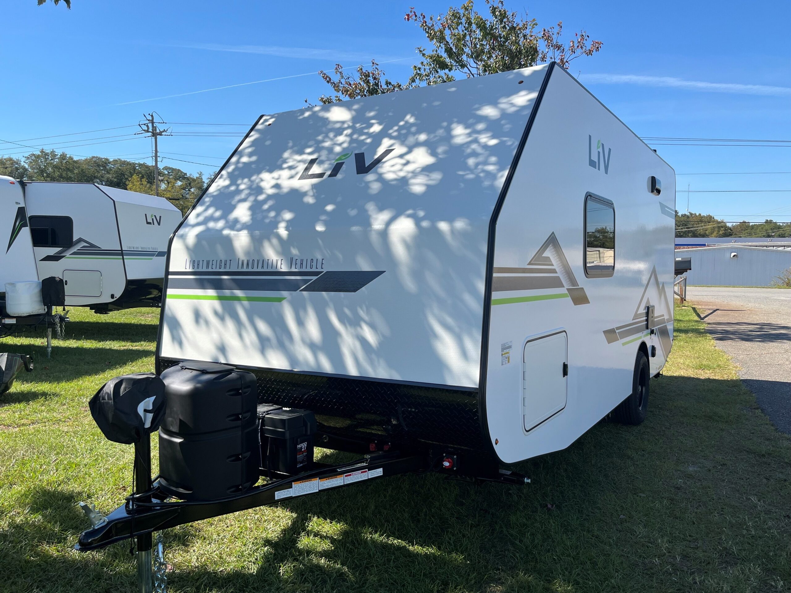 3 19BHS 2 scaled LIV 19BHD Trailer 3_19BHS