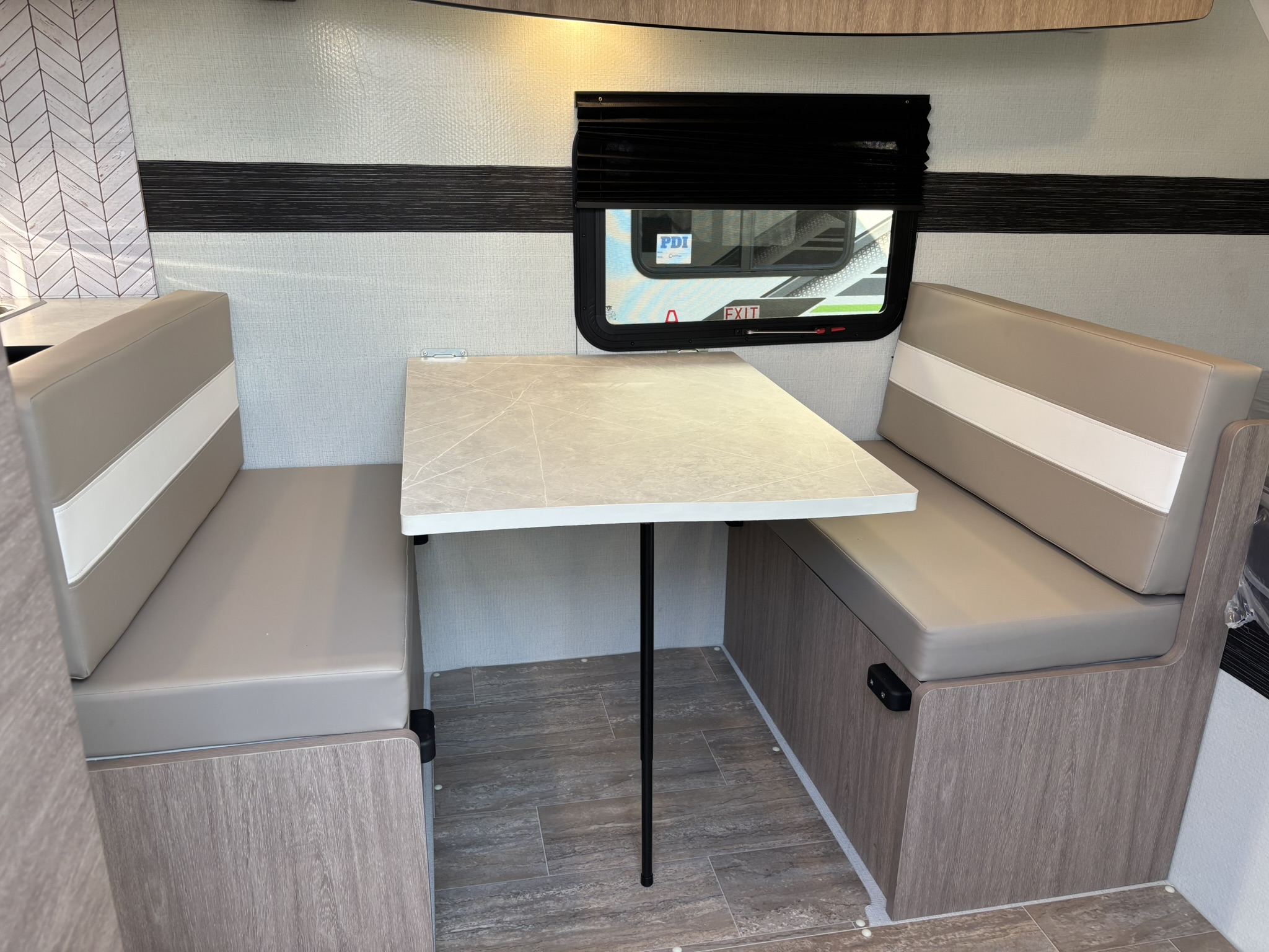 IMG 1082 1 LIV 19BHD Trailer IMG_1082