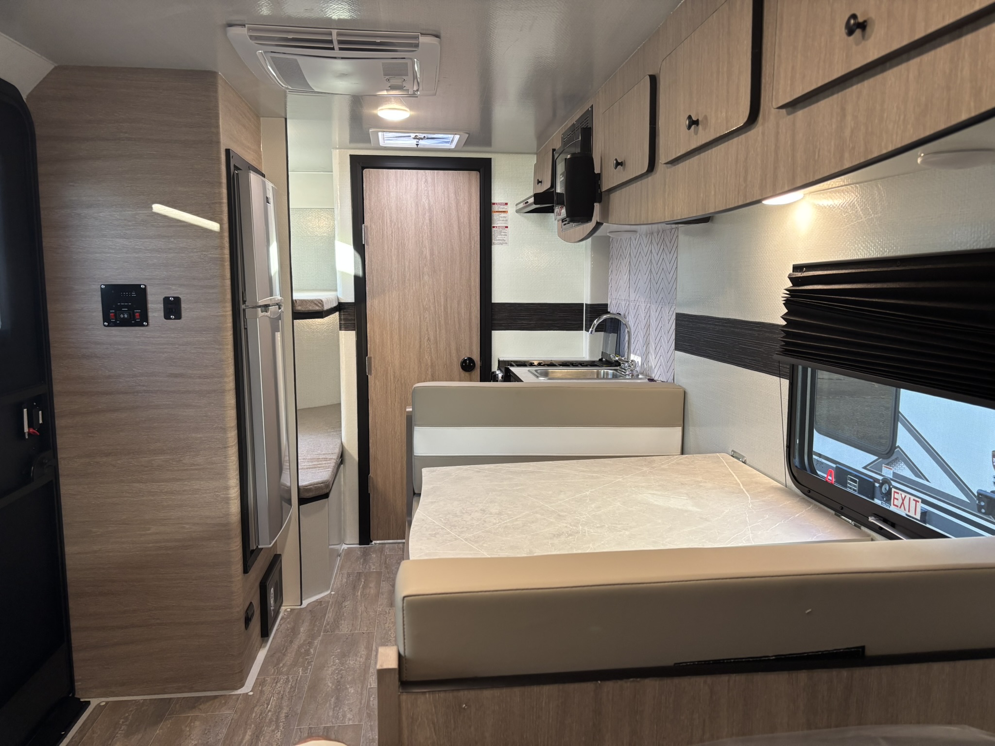 IMG 1098 LIV 19BHD Trailer IMG_1098