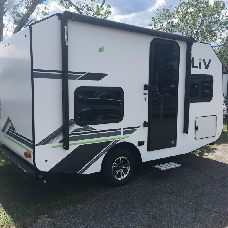 International RV Mfg Liv Travel Trailer