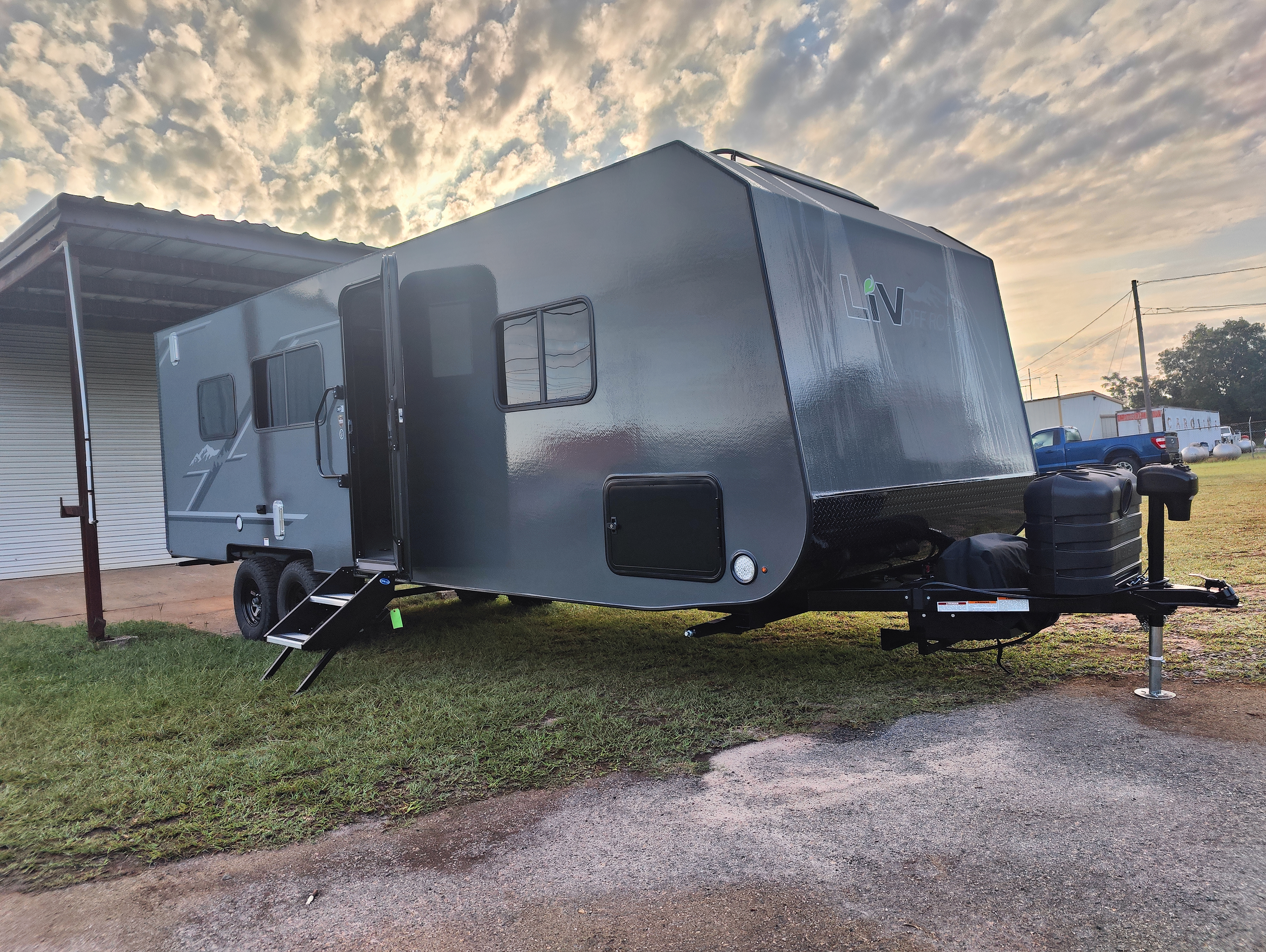 Introducing the 240TH: A Full-Size Toy Hauler That Weighs Under 4,000 Pounds